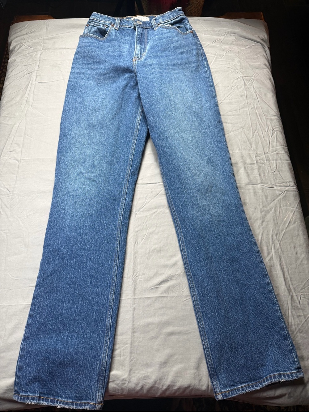 Abercrombie & Fitch The 90s Straight Ultra High Rise Jeans in size 4 Tall